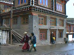 A Tibetan house in Ganzi, Sichuan.