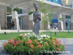 moM1304096461.jpg