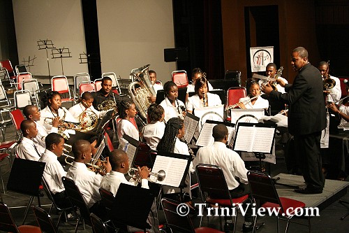 David Elder Jr. conducts the Tobago group Glorious Sounds