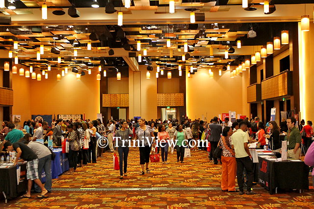 Students and parents at the 2014 College Fair