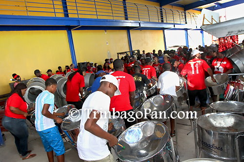 Despers steelband orchestra gives the crowd a taste of their 2016 winning performance 'Different Me'