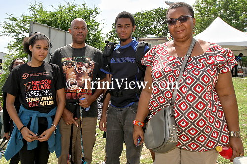 (L): Butler's great-granddaughter Garnela Searles, grandson Garnet Searles, great-grandson Christon Searls and granddaughter Maureen Searls